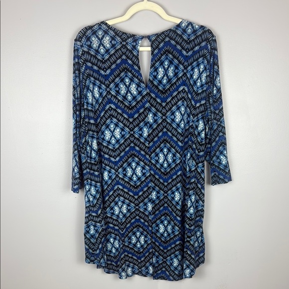 Rose & Olive Blue Graphic Asymmetrical 3/4 Sleeve Tunic Size 3X - Picture 9 of 10